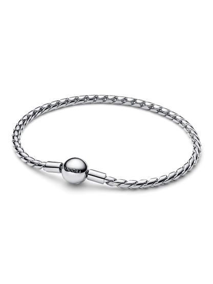 Round Clasp Wing Chain Bracelet