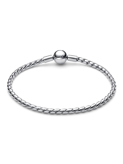 Round Clasp Wing Chain Bracelet
